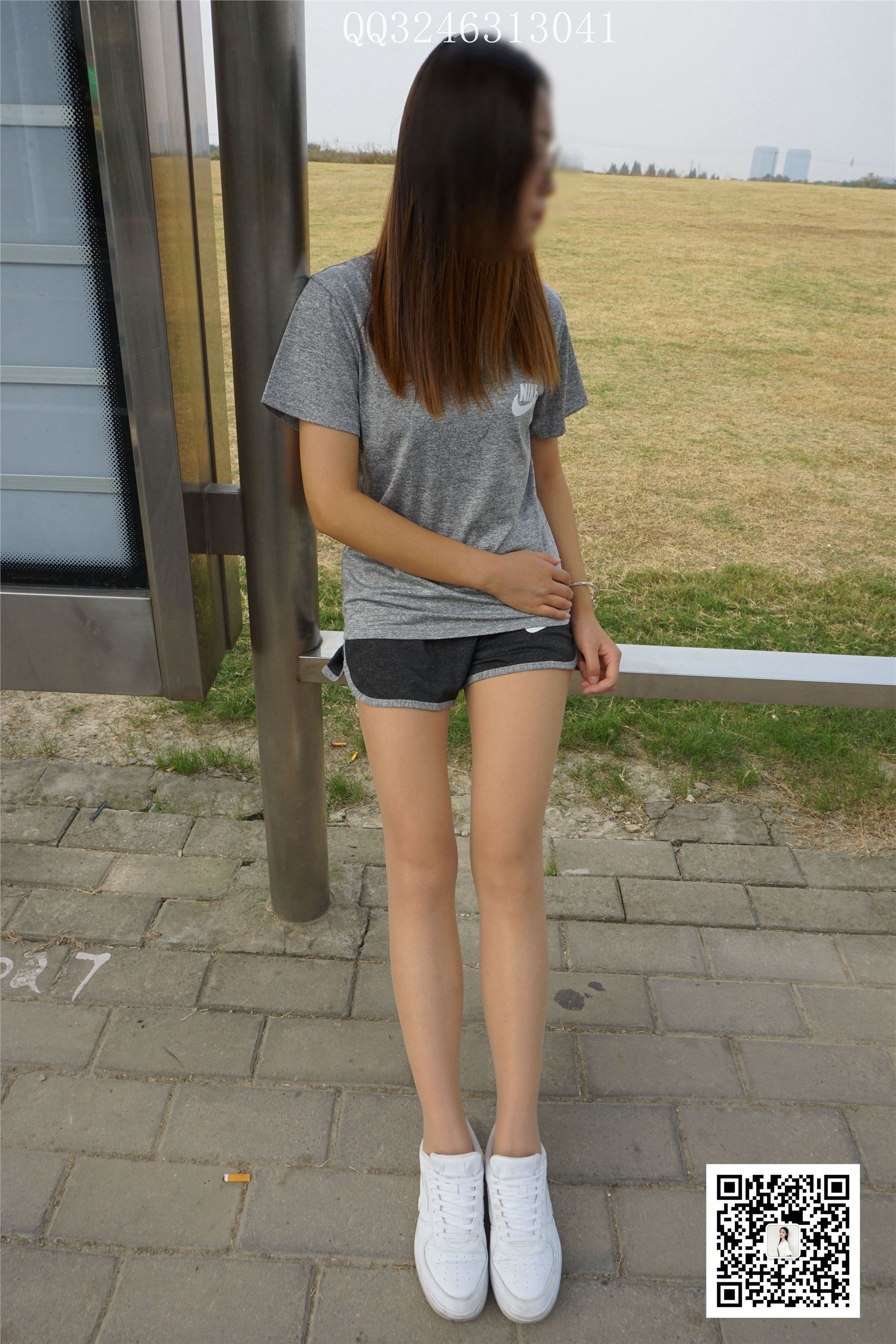 大生模拍 No.089 等公交的丝丝